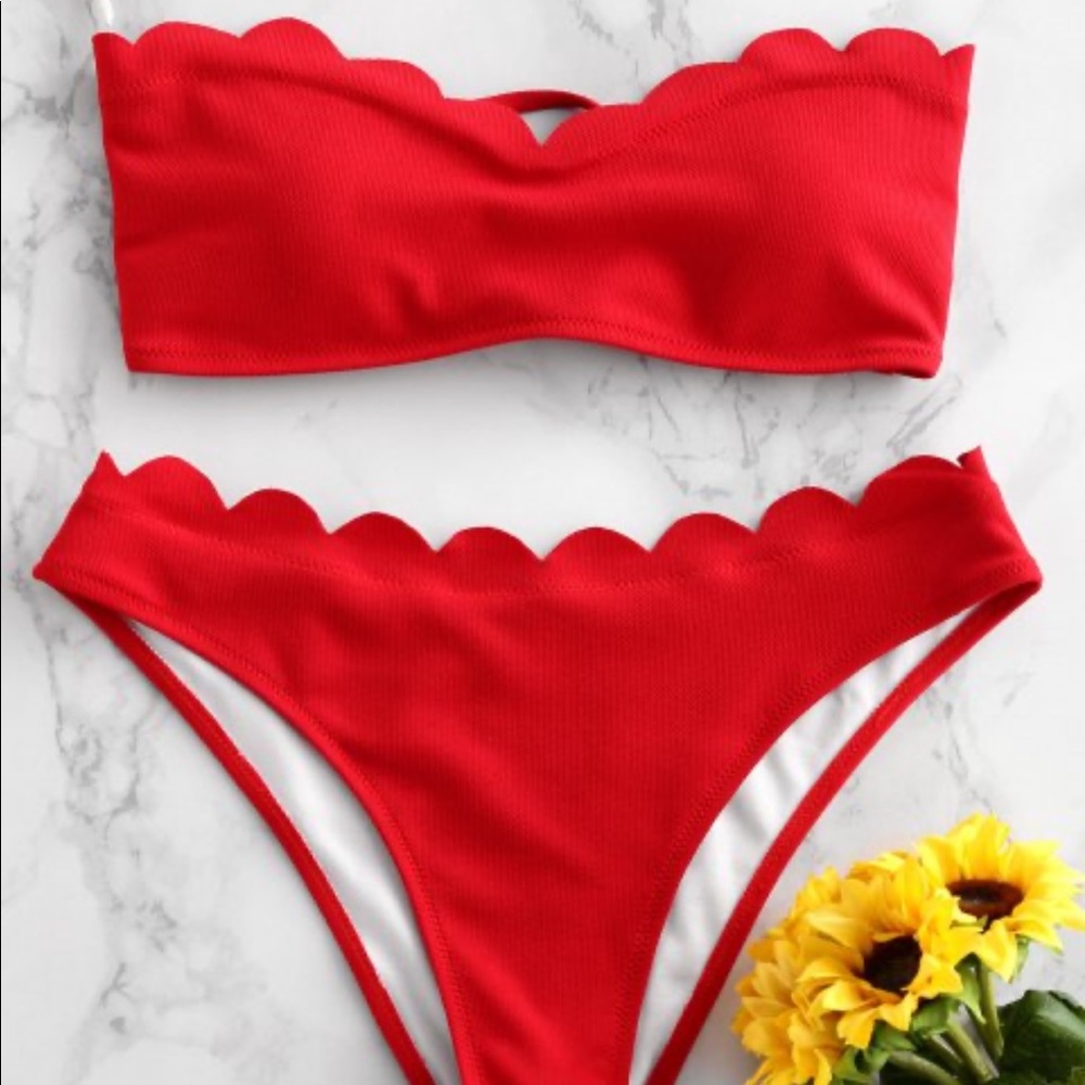 ZAFUL Textured Scalloped Sweetheart Bandeau Bikini